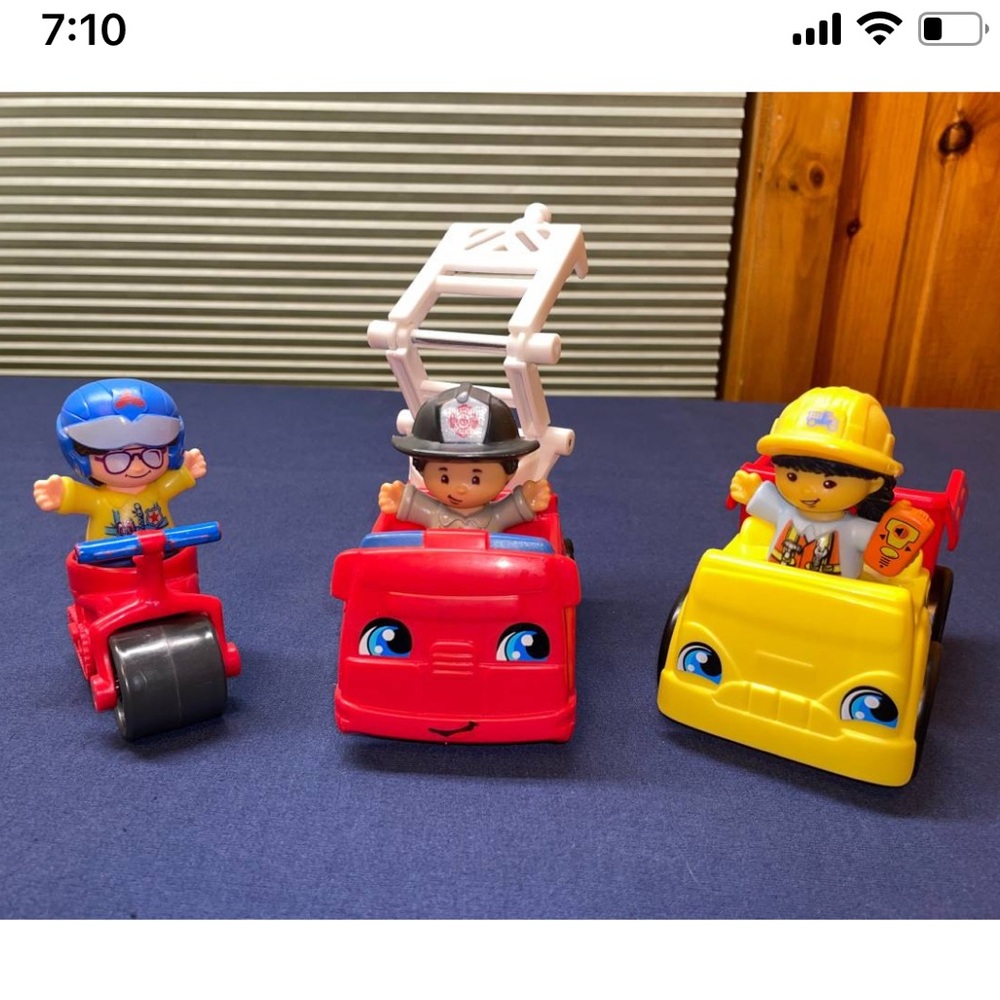 Fisher-Price Little People (Updated Style) Vehicles/Figures Trio